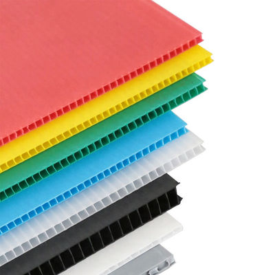 ফাঁকা Coroplast ঢেউতোলা প্লাস্টিক Polypropylene শীট 4x8