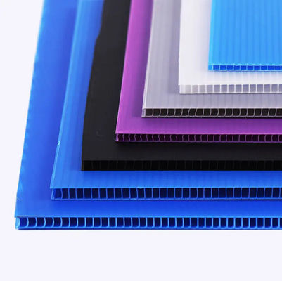 পিপি হোল শীট টেকসই পুনর্ব্যবহারযোগ্য প্লাস্টিকের প্যানেল প্যাকেজিং জন্য আদর্শ শিপিং বিজ্ঞাপন signage এবং কৃষি seedlings ট্রে